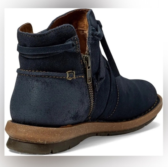 Born Women's Wynter Comfort Booties Women's Grey 37/6.5 - Picture 2 of 10